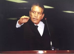 VelÃÂ³rio do desembargador JosÃÂ© Maria das Neves serÃÂ¡ no Pleno do Tribunal de JustiÃÂ§a, a partir das 13 horas, com expediente suspenso ao meio-dia