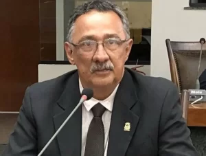 Delegado RÃÂ©risson confirma saÃÂ­da do DC, mas ainda nÃÂ£o definiu nova legenda