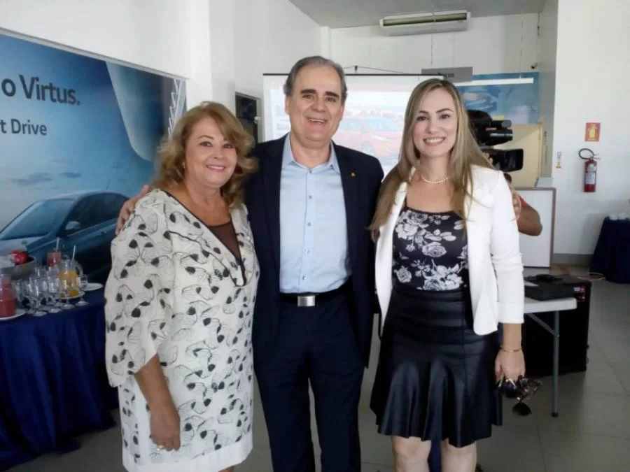 Diretora da ABLA/ TO, Cleide BrandÃÂ£o recebe convidados na Umuarama