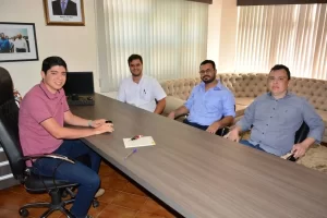 Celso Morais recebeu empresÃÂ¡rios interessados em trazer investimentos para ParaÃÂ­so