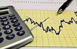 Governo aumenta projeÃÂ§ÃÂ£o de crescimento do PIB para 0,90%