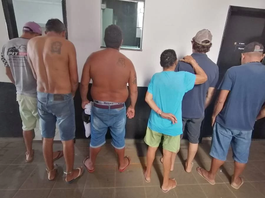 PolÃÂ­cia deflagra operaÃÂ§ÃÂ£o "DominÃÂ³" e prende seis pessoas por trÃÂ¡fico em GuaraÃÂ­