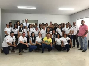 Prefeitura de Arapoema inaugura obras na saÃÂºde e infraestrutura: "conquista para o nosso povo", comemora prefeita LÃÂº Parizi