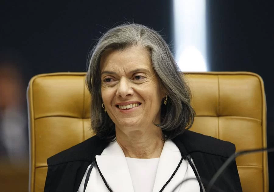 CÃÂ¡rmen LÃÂºcia assume a PresidÃªncia da RepÃÂºblica