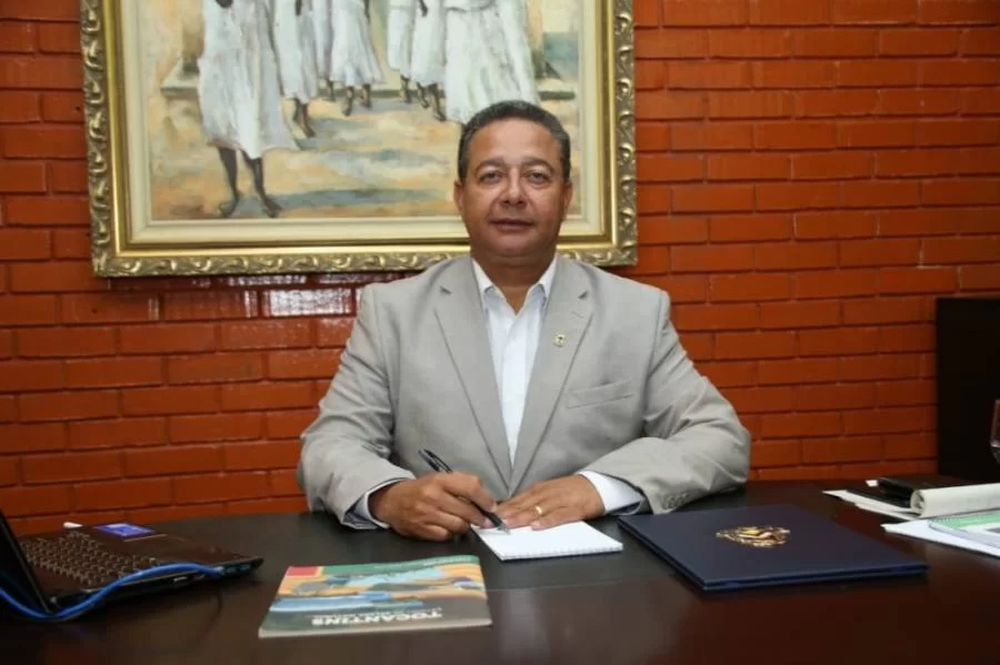 Tom Lyra assume Secretaria Estadual da IndÃÂºstria, ComÃÂ©rcio e ServiÃÂ§os