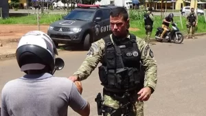 OperaÃÂ§ÃÂ£o IntegraÃÂ§ÃÂ£o termina com prisÃÂ£o de suspeitos e carro roubado recuperado