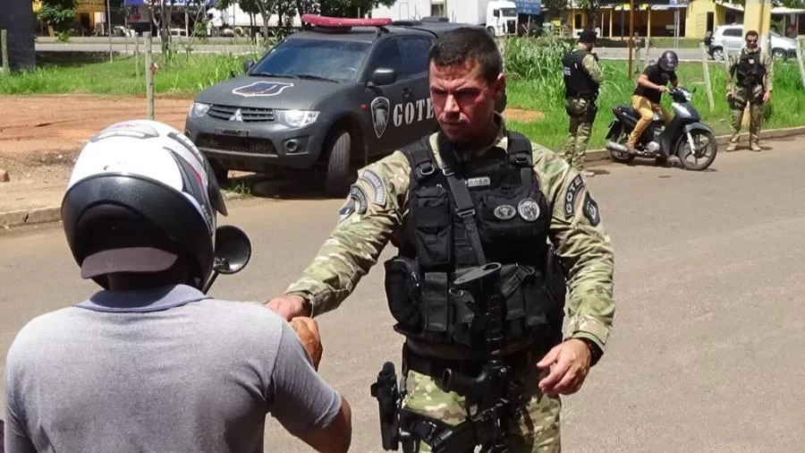 OperaÃÂ§ÃÂ£o IntegraÃÂ§ÃÂ£o termina com prisÃÂ£o de suspeitos e carro roubado recuperado