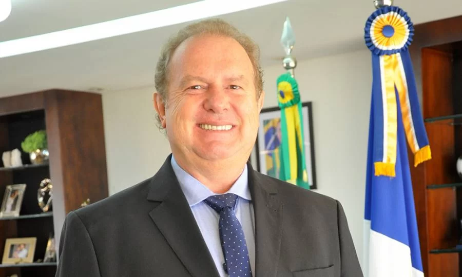 Pedido de vistas adia votaÃÂ§ÃÂ£o de processos contra Carlesse no TRE, mas corte jÃÂ¡ forma maioria a favor de governador Mauro Carlesse e vice Wanderlei