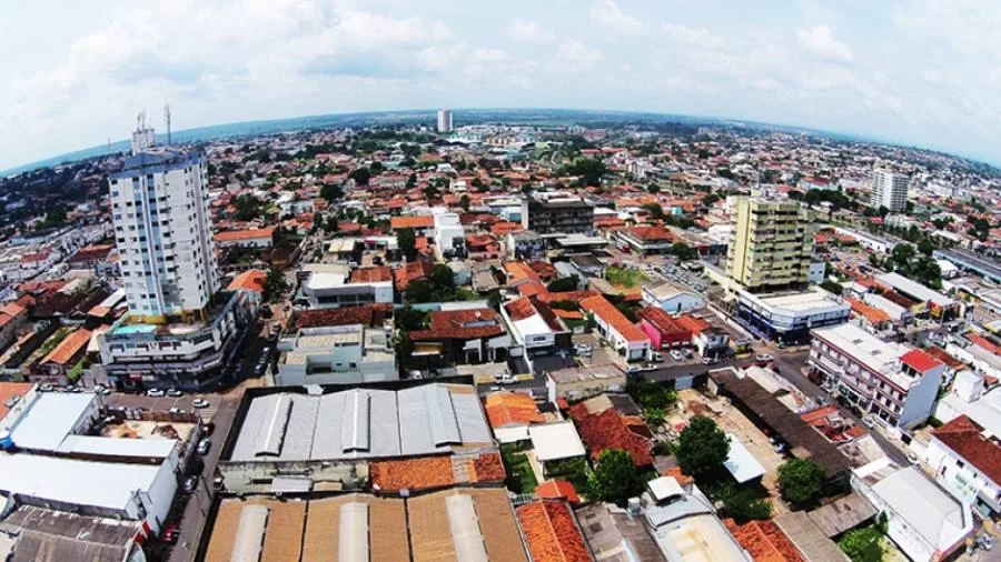 Dois irmÃÂ£os foram mortos a tiros por homens encapuzados em AraguaÃÂ­na
