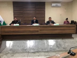 Projetos de lei que criam distritos industriais e de implementaÃÂ§ÃÂ£o orÃÂ§amentÃÂ¡ria tramitam na CÃÂ¢mara de Colinas