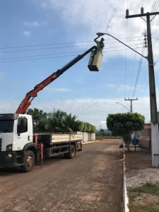Prefeitura de Bandeirantes realiza melhoria na iluminaÃÂ§ÃÂ£o pÃÂºblica