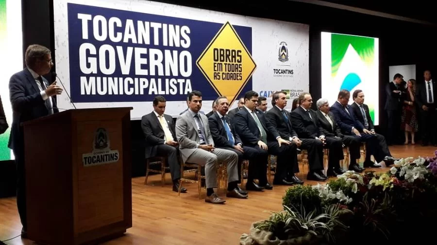 Comitiva presidencial desembarca em Palmas e jÃÂ¡ esta com prefeitos