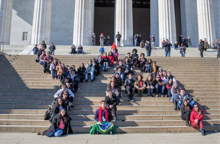 Estudantes de destaque da rede pÃÂºblica podem conhecer os EUA com o Programa Jovens Embaixadores