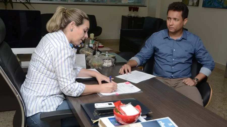 Prefeita Cinthia Ribeiro nomeia novo secretÃÂ¡rio de Energias RenovÃÂ¡veis