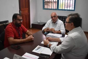 Expresso Nepomuceno se reÃÂºne com prefeito comunica a continuidade dos serviÃÂ§os em Colinas