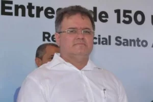 TCE retira de pauta o julgamento de contas de Adriano Rabelo