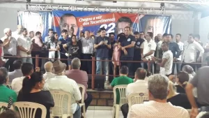 "NÃÂ£o podemos deixar que o grupo que estÃÂ¡ no PalÃÂ¡cio Araguaia hoje leve o Tocantins para o abismo", afirma deputado