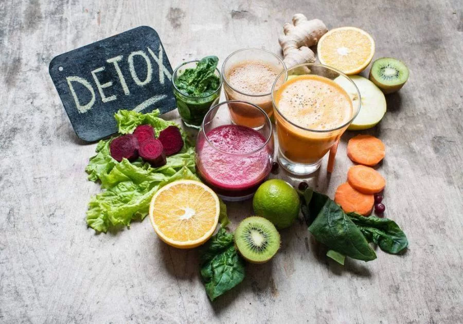 Exagerou na comida durante as comemoraÃÂ§ÃÂµes? Nutricionista dÃÂ¡ dicas para detox