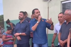 Wanderlei Barbosa doa cestas bÃÂ¡sicas com dinheiro de emenda do deputado LÃÂ©o Babosa e reage: "oposiÃÂ§ÃÂ£o estÃÂ¡ incomodada", diz