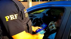 PolÃÂ­cia RodoviÃÂ¡ria registra aumento no nÃÂºmero total de autos de infraÃÂ§ÃÂ£o durante OperaÃÂ§ÃÂ£o Ano Novo