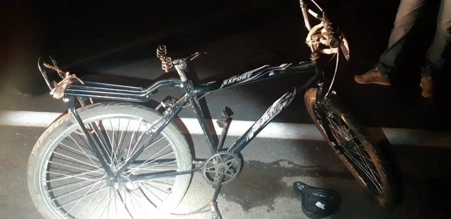 Ciclista colide com ÃÂ´nibus, na BR 153, e morre no local