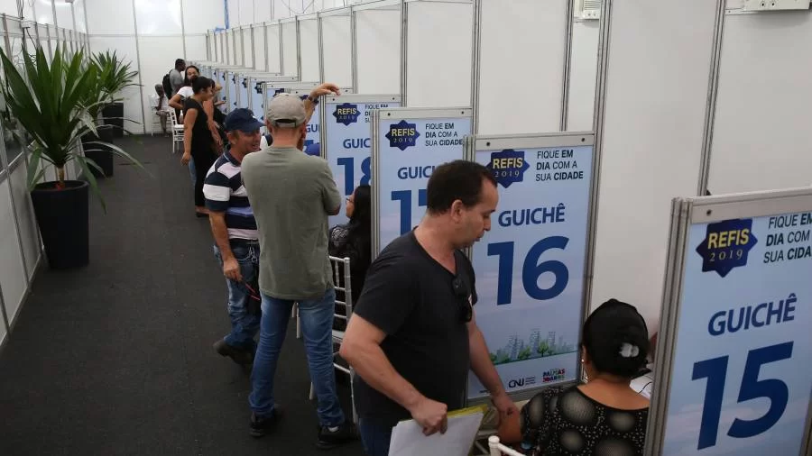 Mais de R$ 124 milhÃÂµes sÃÂ£o negociados durante o Refis 2019 com arrecadaÃÂ§ÃÂ£o imediata de R$ 36 milhÃÂµes