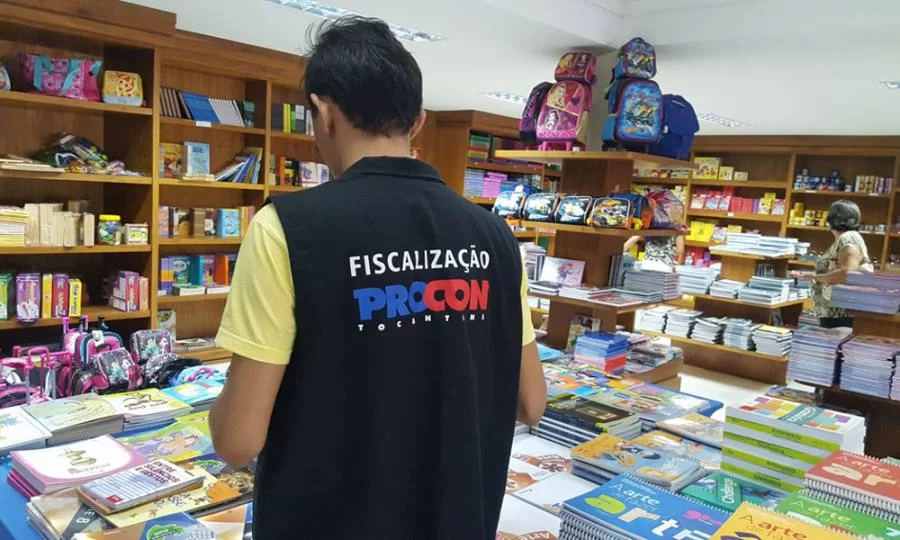 Procon Tocantins divulga itens que nÃÂ£o podem ser cobrados na lista de material escolar