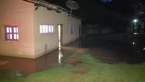 Defesa Civil Municipal orienta populaÃÂ§ÃÂ£o sobre como proceder em caso de alagamentos em imÃÂ³veis e acÃÂºmulo de ÃÂ¡gua nas vias