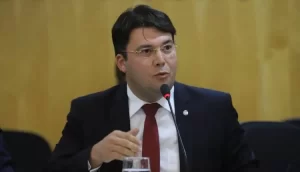 Presidente da OAB oficia Sisepe e cobra esclarecimentos sobre "suposta restriÃÂ§ÃÂ£o de direito de livre exercÃÂ­cio profissional da advocacia"