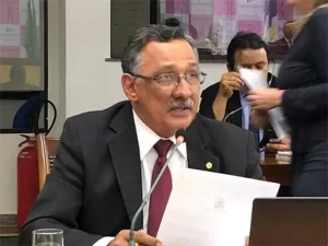 Delegado RÃÂ©risson aceita convite e se filia ao Podemos, de Ronaldo Dimas