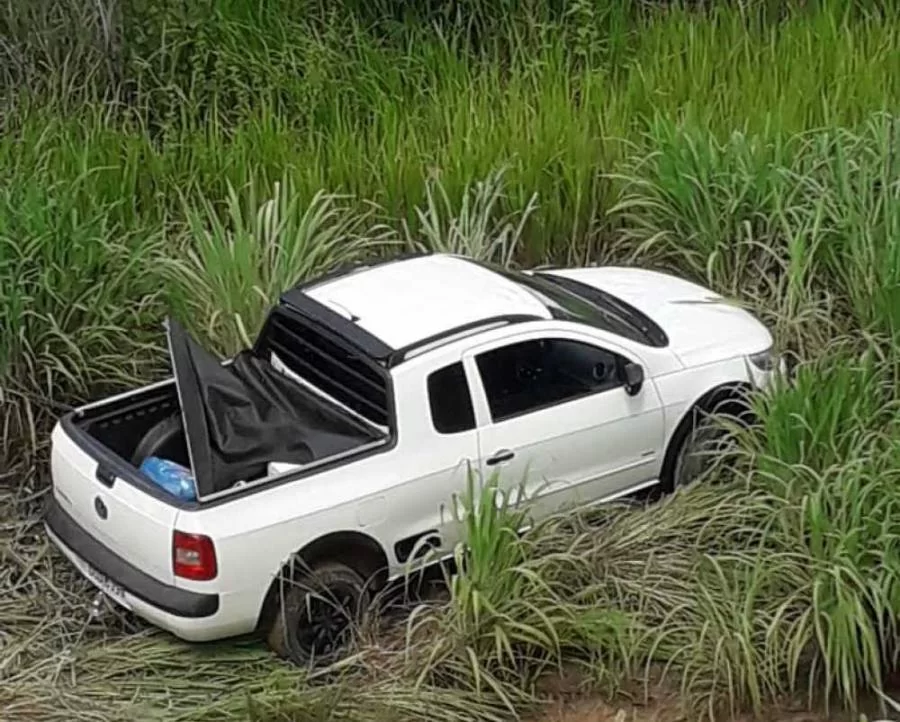 Policiais prendem dois homens suspeitos de roubar veÃÂ­culo automotor em Gurupi