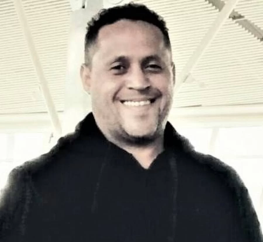 ILTAMI RODRIGUES/ Autofagia ÃÂ  direita