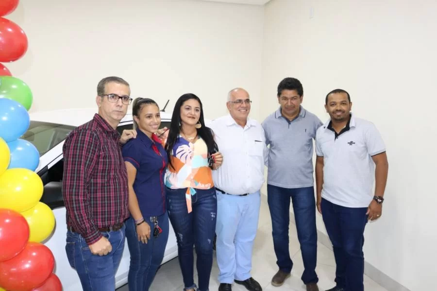 Acicolinas entrega prÃªmios da campanha Natal Premiado