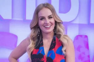 AngÃÂ©lica realiza bazar online beneficente