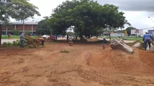 Seisp realiza serviÃÂ§os de revitalizaÃÂ§ÃÂ£o e paisagismo em vÃÂ¡rios pontos da cidade