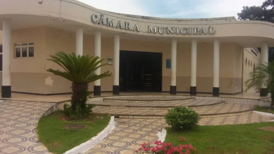 CÃÂ¢mara aprova projetos e define data para a convocaÃÂ§ÃÂ£o do secretÃÂ¡rio municipal de educaÃÂ§ÃÂ£o