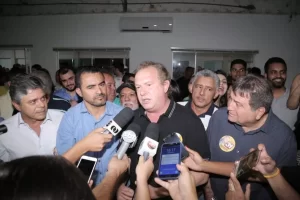 Carlesse comemora vitÃÂ³ria esmagadora sobre Vicentinho e diz que campanha desnivelou com ataques pessoais