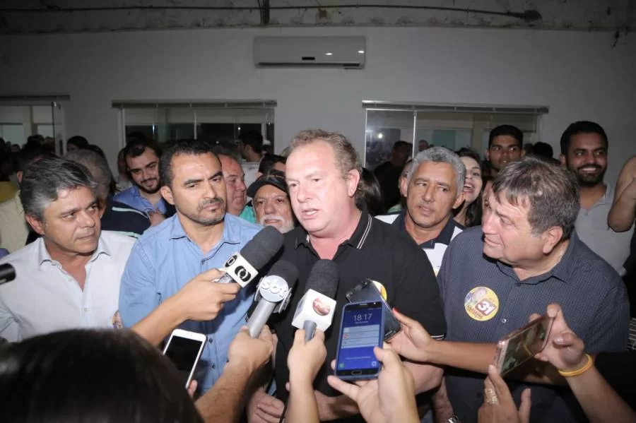 Carlesse comemora vitÃÂ³ria esmagadora sobre Vicentinho e diz que campanha desnivelou com ataques pessoais