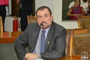 Issan Saado confirma convite do PV para ser prÃÂ©-candidato a prefeito de AraguaÃÂ­na