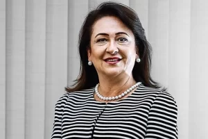 KÃÂ¡tia vai para o PSD e aumenta rumores sobre o interesse em assumir a presidÃªncia do partido