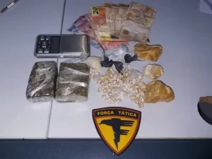 PolÃÂ­cia Militar apreende drogas e detÃÂ©m indivÃÂ­duo por trÃÂ¡fico em Porto Nacional