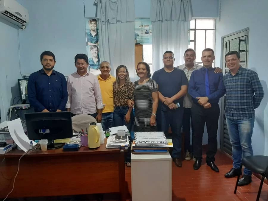 Vereadores de Colinas demonstram satisfaÃÂ§ÃÂ£o com reforma do Hospital Municipal