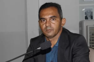 Vereador Claudio do Trevo comemora entrega de nova ambulÃÂ¢ncia e reforma de posto de saÃÂºde no Povoado Trevo da Praia