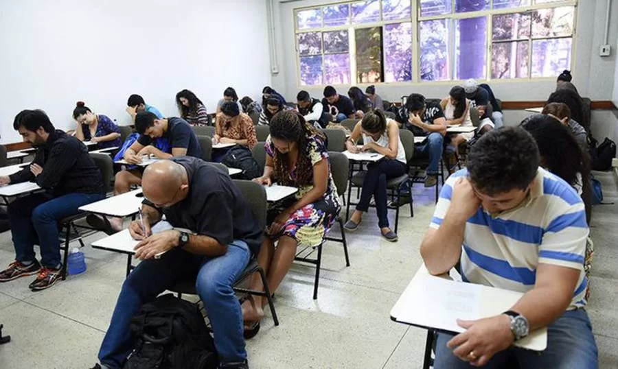 Selecionados na 2Ãª chamada podem comprovar dados atÃÂ© esta sexta