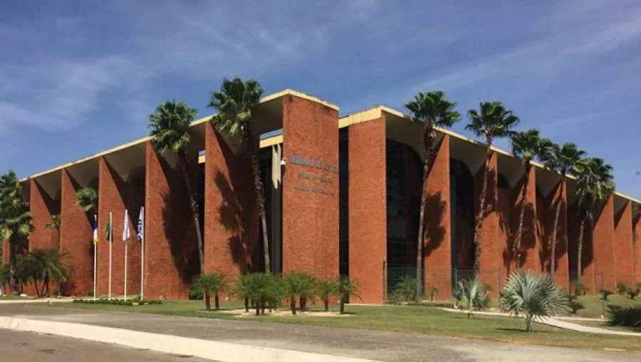 FunerÃÂ¡ria ÃÂ© condenada a pagar R$ 4 mil em indenizaÃÂ§ÃÂ£o por mÃÂ¡ prestaÃÂ§ÃÂ£o de serviÃÂ§o