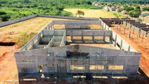 Escola de tempo integral beneficiarÃÂ¡ famÃÂ­lias de cinco bairros de AraguaÃÂ­na