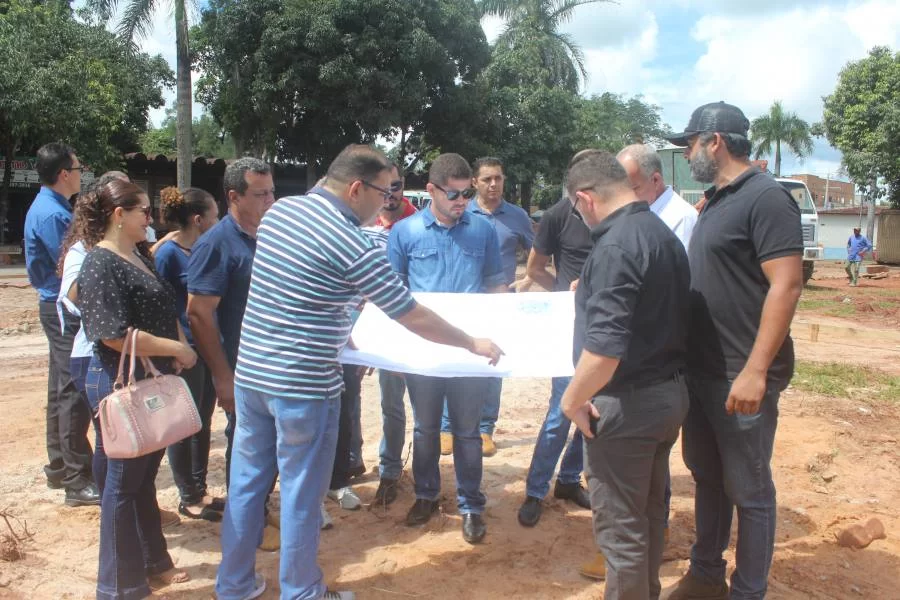 Prefeitura de DianÃÂ³polis retoma serviÃÂ§os de pavimentaÃÂ§ÃÂ£o e inicia obra de Unidade de SaÃÂºde