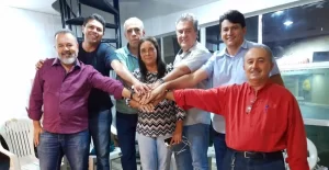 Valdirene CesÃÂ¡rio e Leonildo Dias retiram prÃÂ©-candidaturas e anunciam apoio ÃÂ  Leador Machado