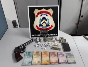 PolÃÂ­cia Civil prende em flagrante  jovem casal por trÃÂ¡fico de drogas na cidade de ParaÃÂ­so