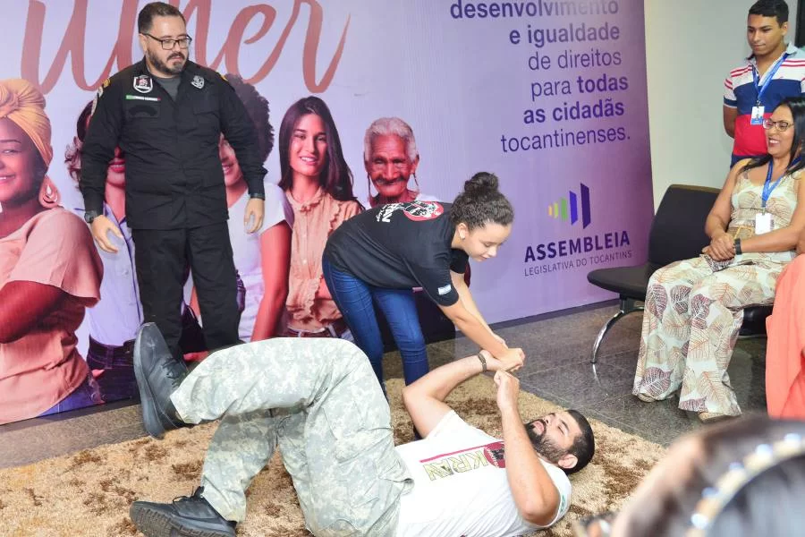 Treinamento em Defesa Pessoal encerra semana alusiva ao Dia da Mulher